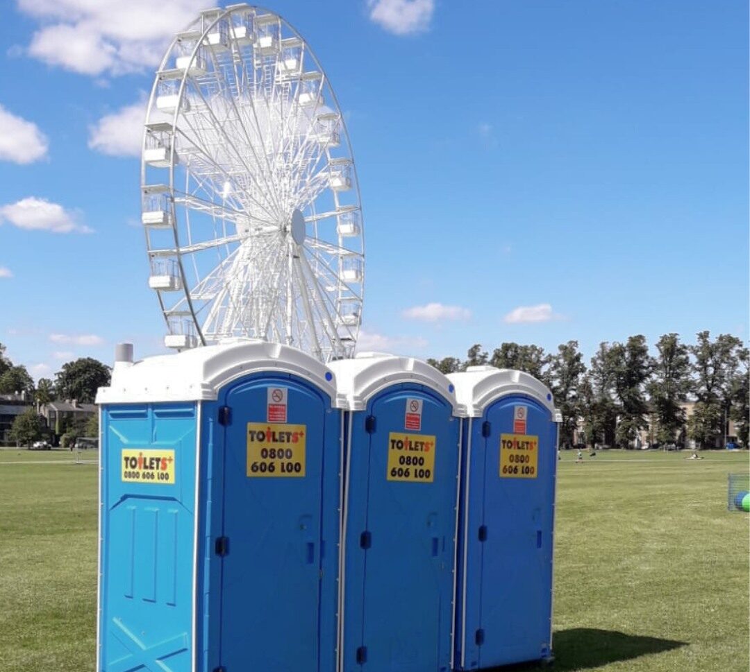 ¿CUÁNTOS BAÑOS NECESITAS EN UN FESTIVAL?